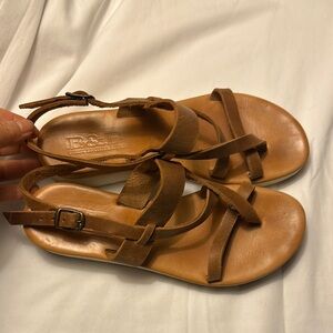 Women's Tan Sandals